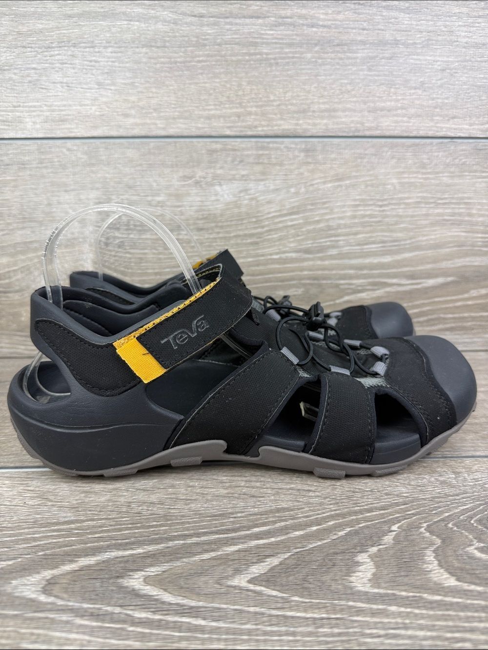 Teva Flintwood Men’s Sz 12 Black Gray Hook & Loop Fisherman Water Shoe Sandals